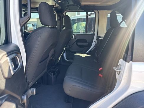 Used 2018 Jeep Wrangler Unlimited Sport image 5