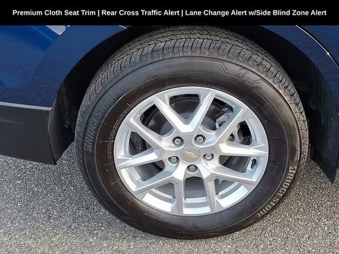 Used 2023 Chevrolet Equinox LT image 14