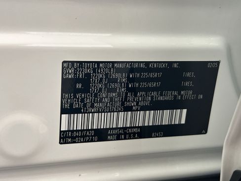 Used 2025 Toyota RAV4 XLE AWD/4WD image 30