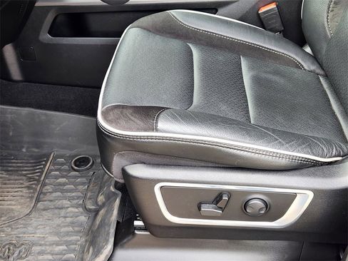 Used 2025 RAM 1500 Laramie w/ Sport Appearance Package image 7