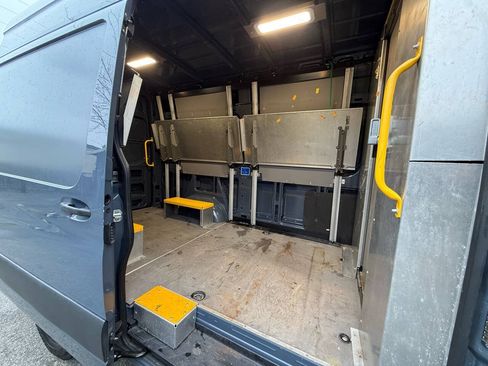 Used 2019 Mercedes-Benz Sprinter 144 image 8