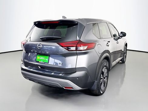 Used 2023 Nissan Rogue SV image 10