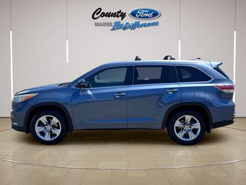 Used 2015 Toyota Highlander Limited Platinum AWD/4WD image 3