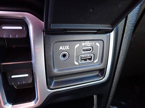 Used 2024 Jeep Wrangler Unlimited AWD/4WD image 16