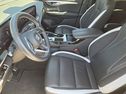 Used 2025 Buick Envision Sport Touring AWD/4WD image 8