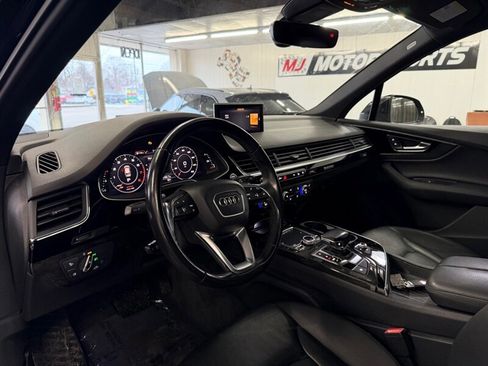 Used 2017 Audi Q7 3.0T Premium Plus w/ Premium Plus Package image 16