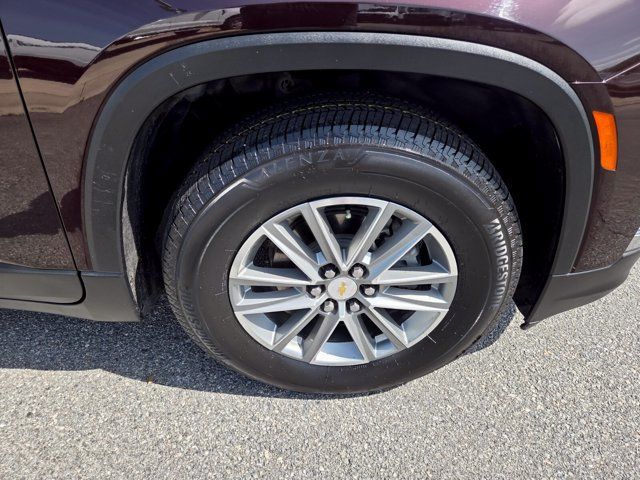 Used 2023 Chevrolet Traverse LT FWD image 19