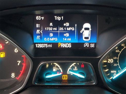 Used 2017 Ford Escape SE w/ Equipment Group 201A image 15