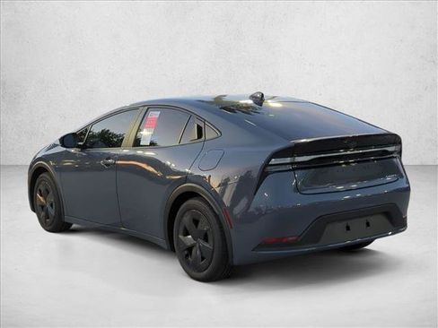 New 2026 Toyota Prius Plug-In Hybrid FWD image 9