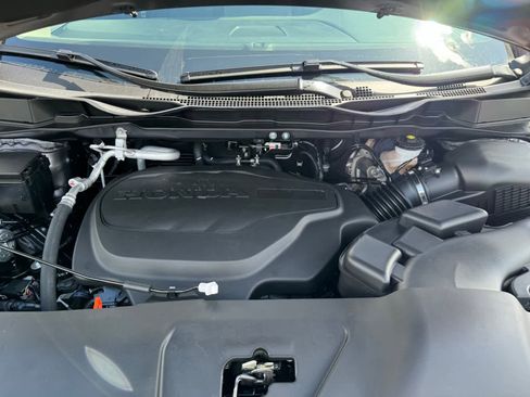 New 2026 Honda Odyssey Touring image 8