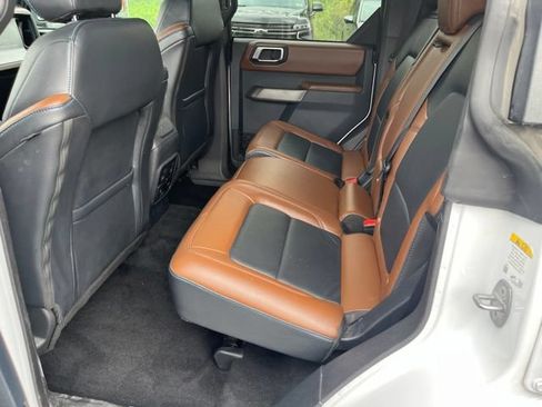 Used 2023 Ford Bronco Outer Banks w/ Sasquatch Package AWD/4WD image 10