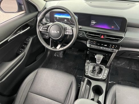 Certified 2024 Kia Seltos EX FWD image 13