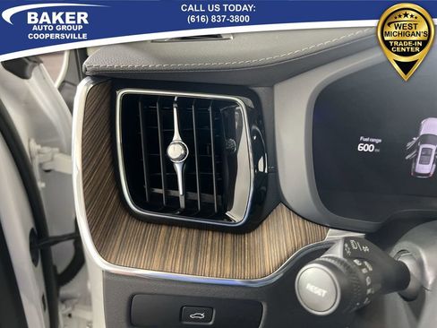 Used 2023 Volvo XC60 B6 Ultimate image 18