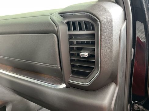 Certified 2024 GMC Sierra 2500 SLT w/ SLT Premium Package image 22