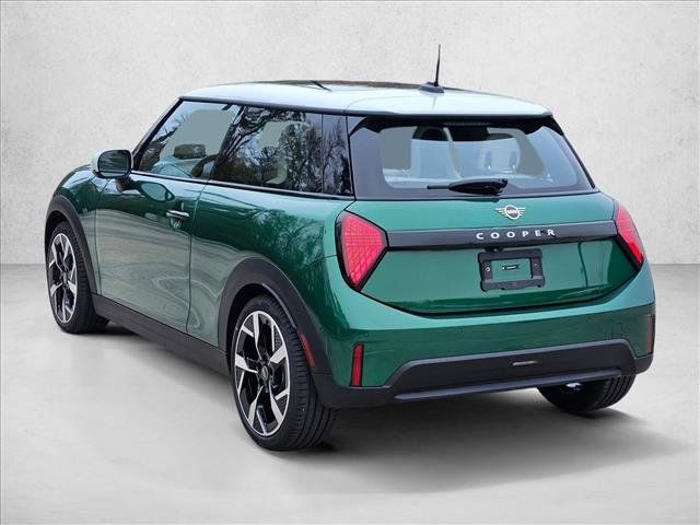 Used 2026 MINI Cooper 2-Door Hardtop FWD image 9