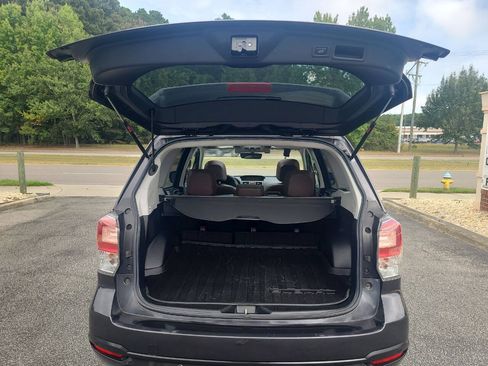 Used 2018 Subaru Forester 2.5i Touring AWD/4WD image 33