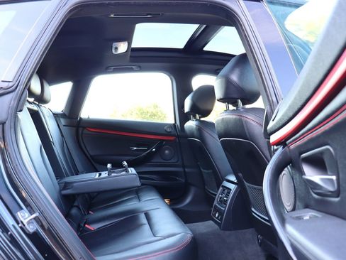 Used 2015 BMW 335i Gran Turismo xDrive image 14