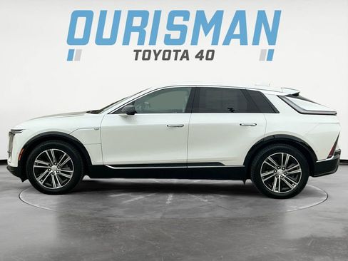 Used 2024 Cadillac Lyriq Luxury image 3
