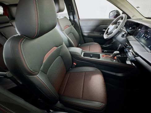 New 2026 Nissan Kicks SR w/ Cold Weather Package image 29