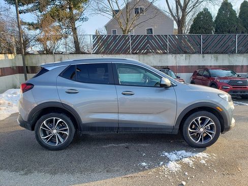Used 2023 Buick Encore GX Select image 3