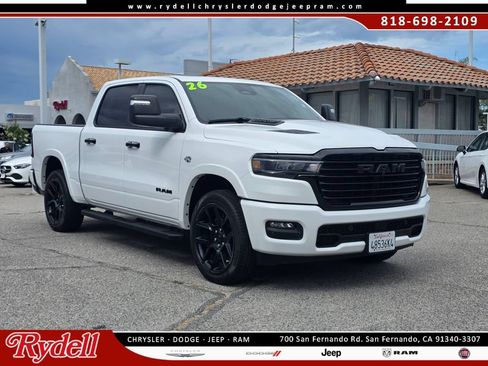 Used 2022 RAM 2500 Laramie AWD/4WD image 1