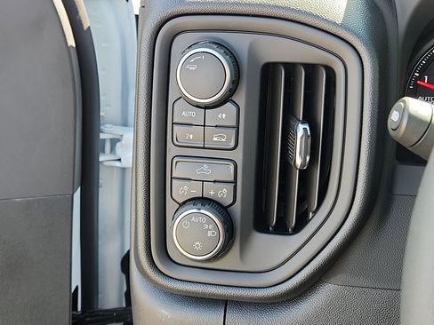 New 2026 Chevrolet Silverado 1500 W/T w/ WT Value Package image 18