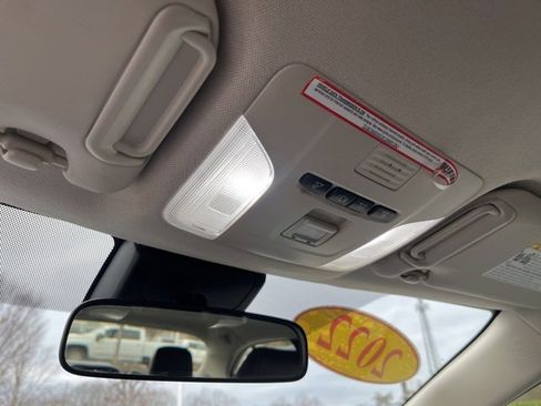 Used 2022 Toyota Corolla LE image 23