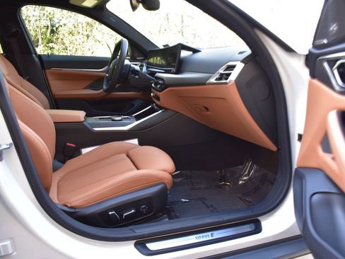 Used 2025 BMW i4 eDrive40 RWD image 18