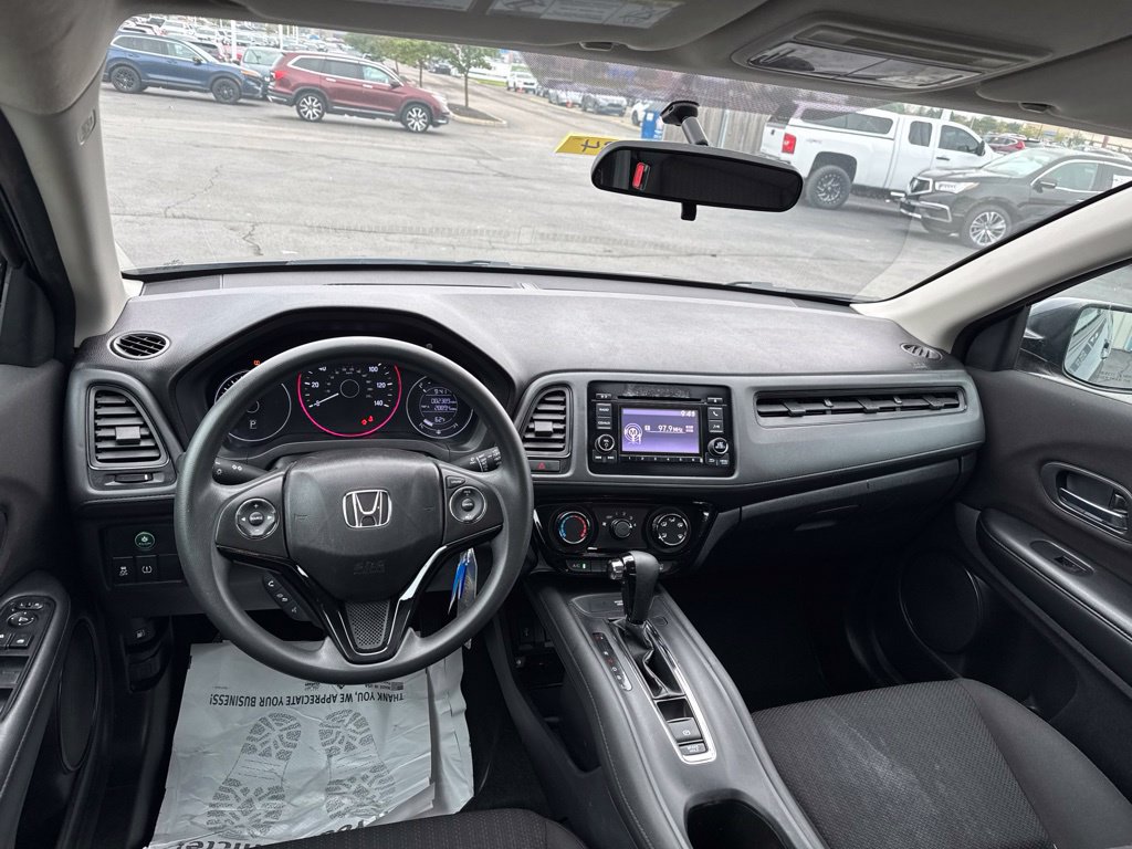 Certified 2018 Honda HR-V LX image 30