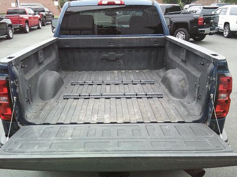Used 2015 Chevrolet Silverado 2500 LT w/ LT Convenience Package AWD/4WD image 9