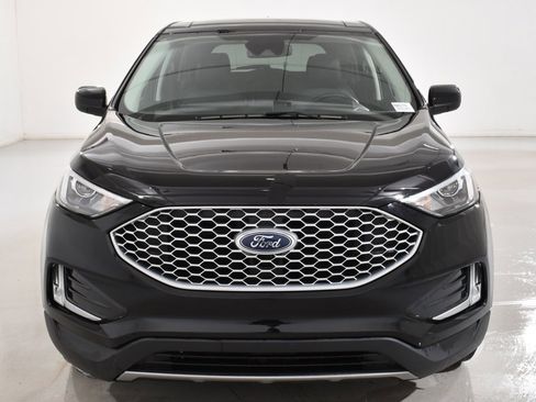 Used 2024 Ford Edge SEL w/ Convenience Package image 3
