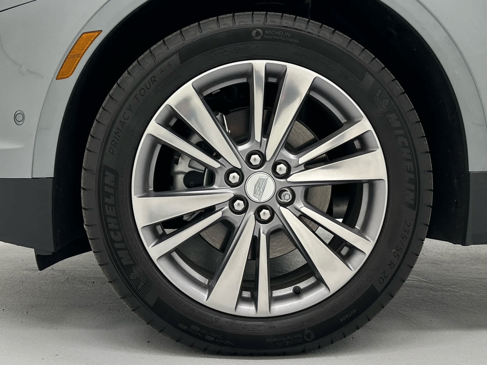 Used 2026 Cadillac XT5 Premium Luxury w/ Driver Assist Package AWD/4WD image 9