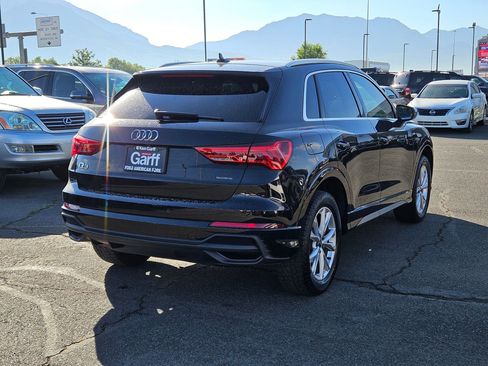 Used 2023 Audi Q3 2.0T Premium w/ Convenience Package AWD/4WD image 3