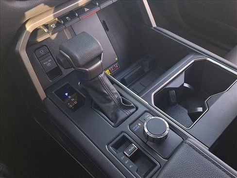 Used 2025 Toyota Tundra Limited image 15