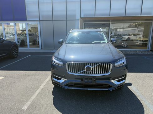 Certified 2022 Volvo XC90 T8 Inscription Expression w/ Advanced Package image 2