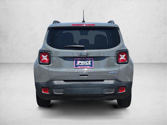 Used 2020 Jeep Renegade Latitude w/ Popular Equipment Group FWD image 7