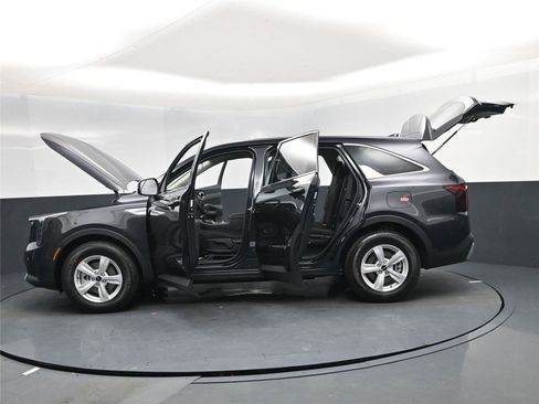 New 2026 Kia Sorento LX image 20