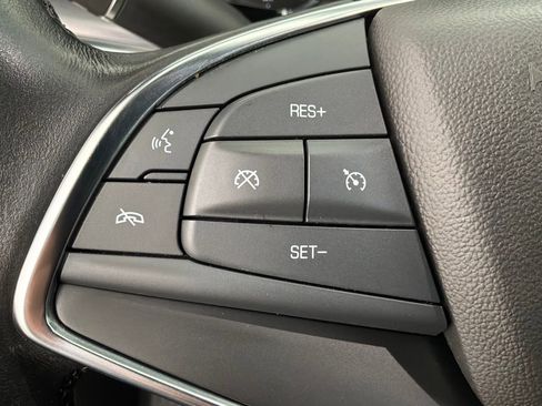 Used 2022 Cadillac XT5 Luxury w/ LPO, Floor Liner Package AWD/4WD image 15