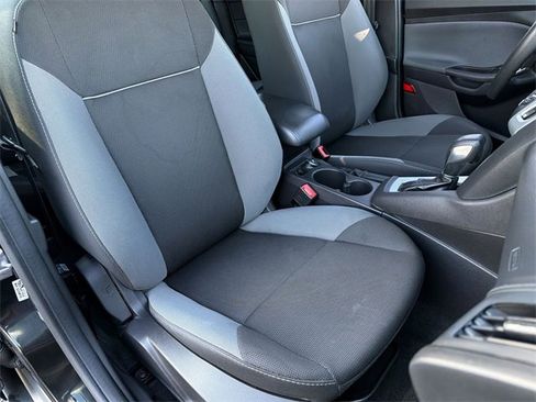 Used 2014 Ford Focus SE image 33
