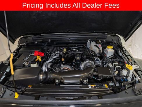 Used 2023 Jeep Gladiator Overland AWD/4WD image 19