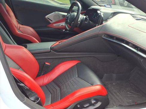 Used 2022 Chevrolet Corvette Stingray Preferred Cpe w/ Z51 Performance Package RWD image 20