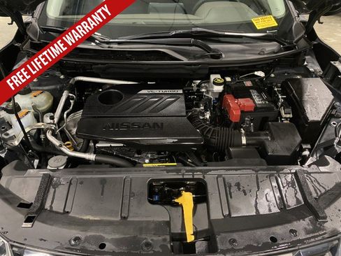 Used 2023 Nissan Rogue S AWD/4WD image 17