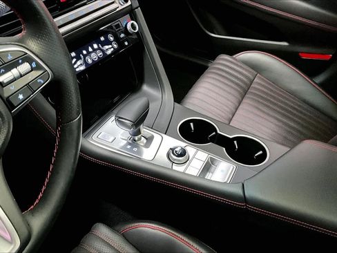 Used 2024 Genesis G70 2.5T w/ Sport Prestige Package image 15