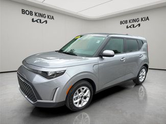 Used 2025 Kia Soul LX w/ LX Technology Package FWD video 1