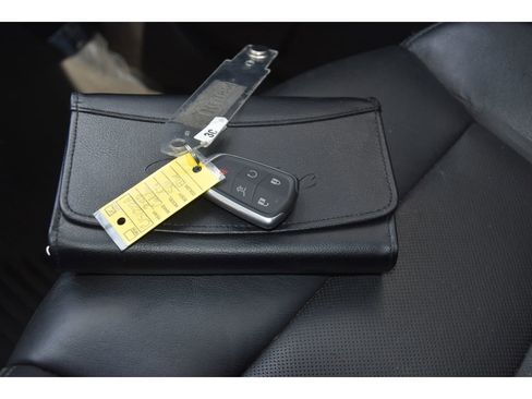 Used 2020 Cadillac XT6 Premium Luxury AWD/4WD image 40