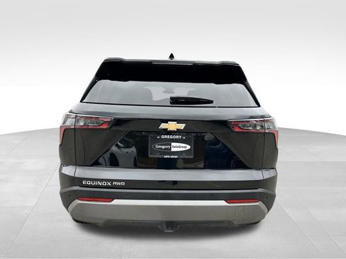 Used 2025 Chevrolet Equinox LT image 9