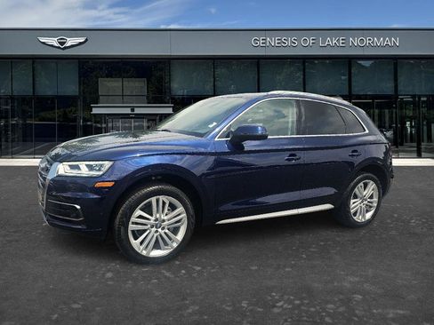 Used 2020 Audi Q5 Prestige AWD/4WD image 1