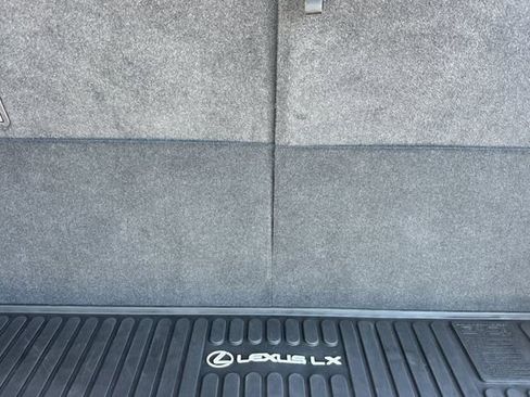 Used 2024 Lexus LX 600 F Sport AWD/4WD image 19