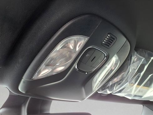 New 2026 Jeep Compass Latitude image 19