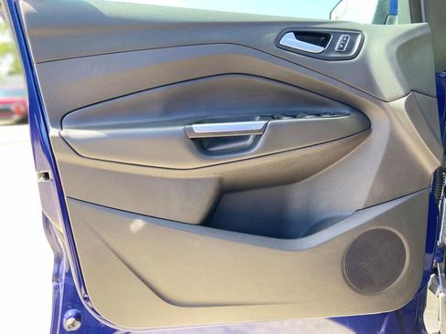 Used 2016 Ford Escape SE FWD image 10